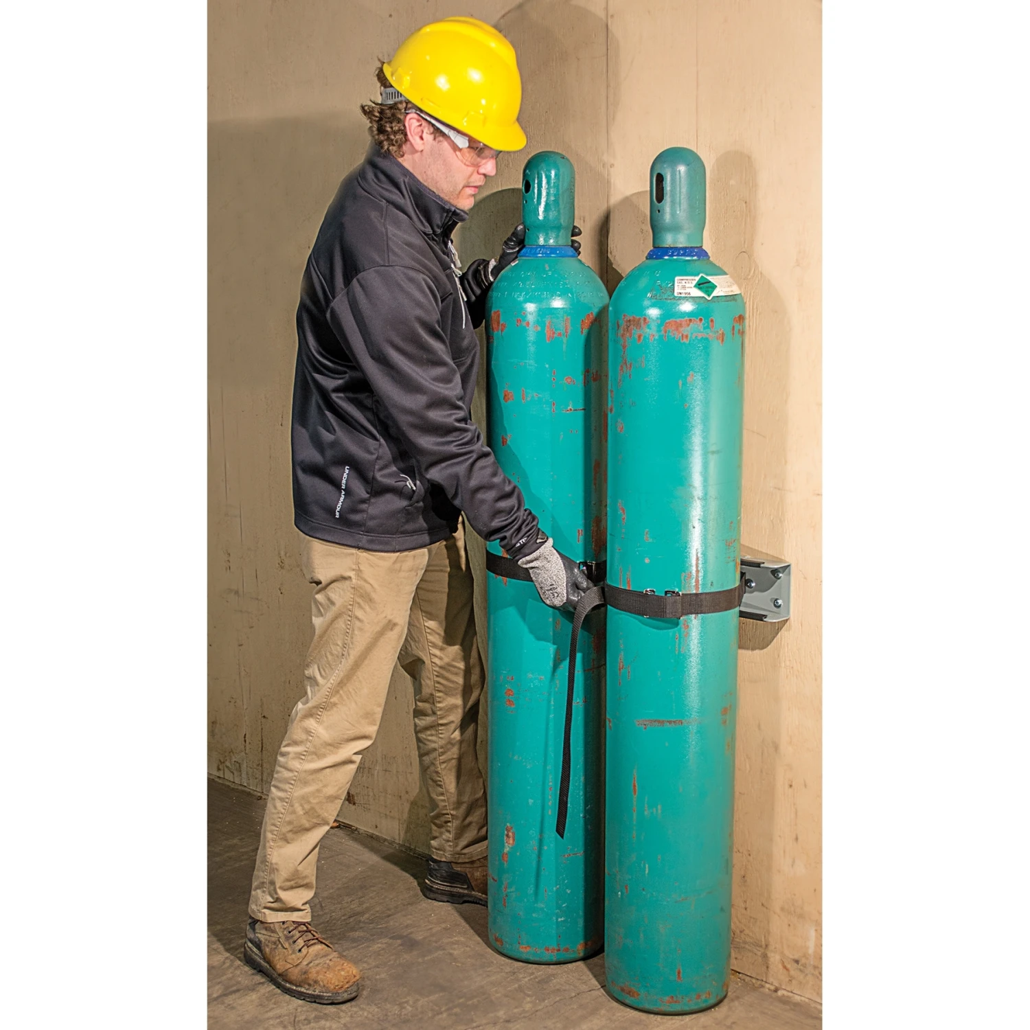 Gas Cylinder Support Bracket, 2 Cylinder Capacity, Wall Mount - Image 4