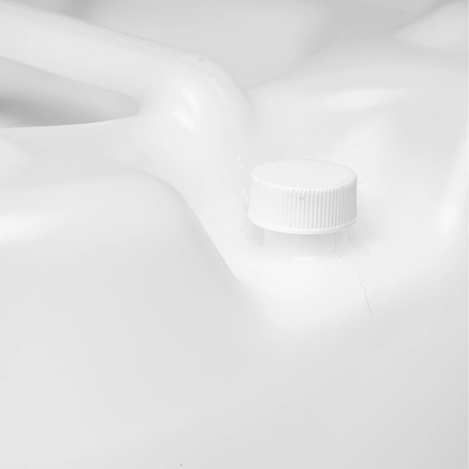 8.5 Gallon Natural Plastic Tight Head Container, 70mm (8TPI), White Vent Cap - Image 7